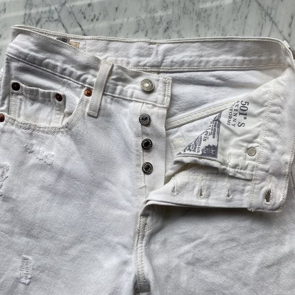 Levi's White Straight Leg Jeans Timeless Design - Picture 11 of 14